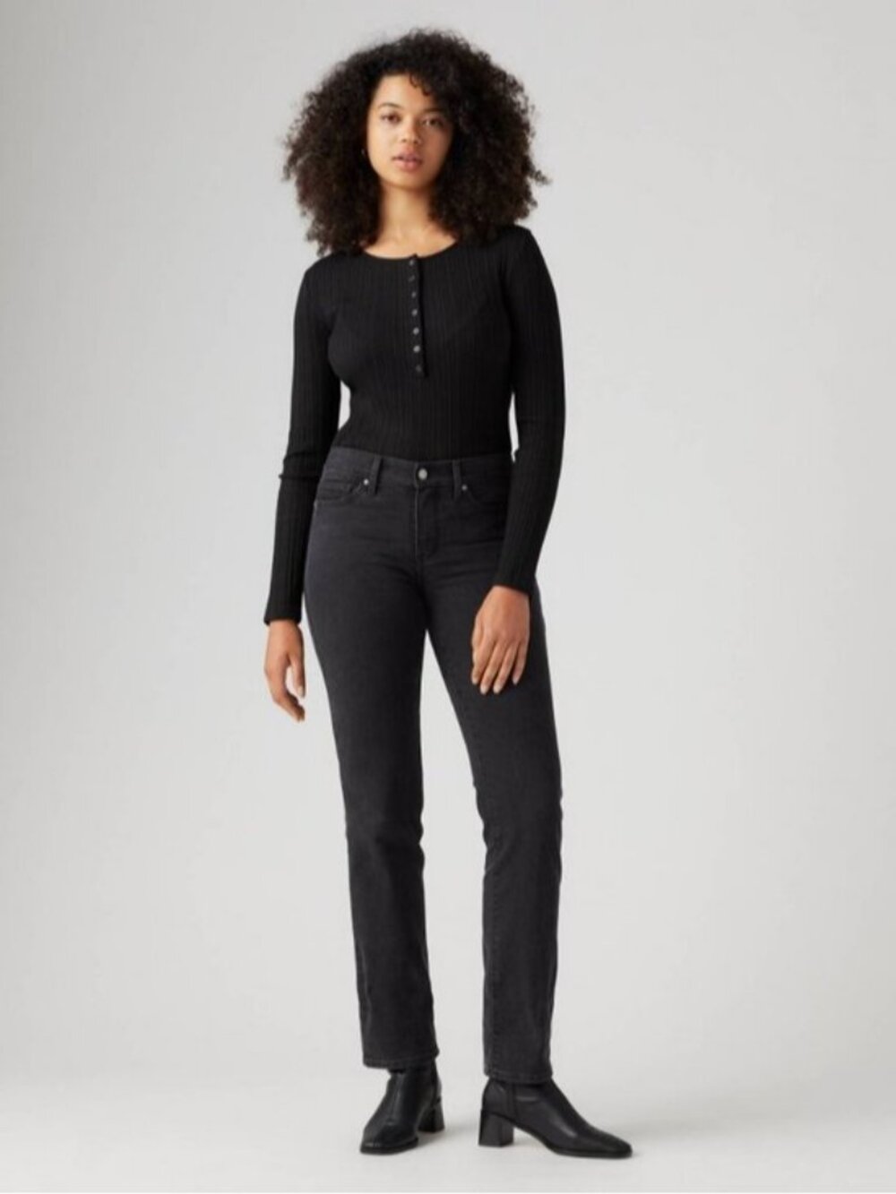 Levi’s 314 Shaping Straight Jeans Black Mid Rise Slim Straight Women Size 30x32